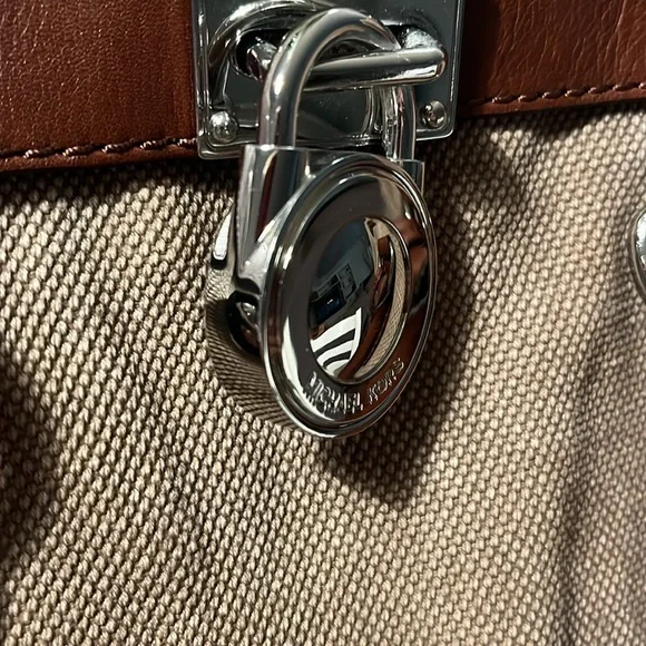Michael Kors tote purse. $30!!!!!! - Picture 4 of 12